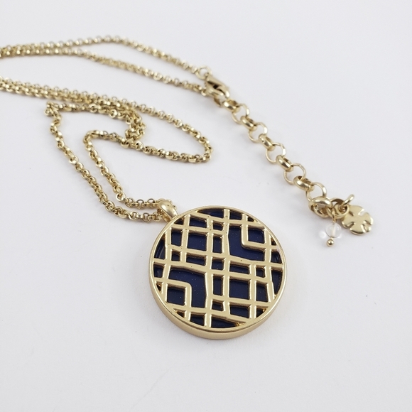 Lucky Brand reversible pendant necklace with flat blue stone + filigree details - Picture 6 of 7